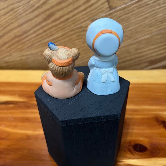 Vintage Homco Set 5312 Ceramic Figurines Thanksgiving Bears Fall Harvest 2 Piece - Picture 2 of 10